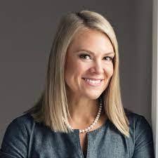 Araceli Brooks's Instagram, Twitter & Facebook