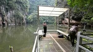 If you've not already known, ipoh is famous for its widespread karst formations throughout the city, thus rendering it the nickname guilin of malaysia. Tasik Raban By Haziq Hussain