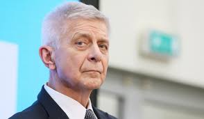 Marek Belka do ministra cyfryzacji: "Nie jesteśmy na »ty«, chłopcze"