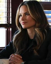 I kick & I stretch. Brussels. 🎞️ Happy Birthday Heidi. 🏄🏻‍♀️ Farmer in  the dell. 👨🏻‍🌾 Light being. 🕊️