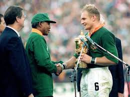 La neuvieme coupe du monde rugby se tiendra du 20 septembre au 2 novembre au japon. L Afrique Du Sud Remporte La Coupe Du Monde De Rugby Nelson Mandela Une Vie De Combats Elle