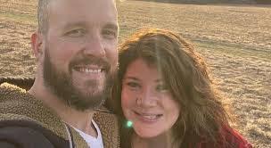 Amy Veach's Instagram, Twitter & Facebook