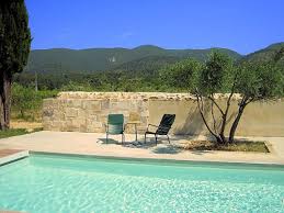 La Petite Bastide Alquiler De Vacaciones De Encanto En El Luberon Holiday Rental Summer House Beautiful Homes
