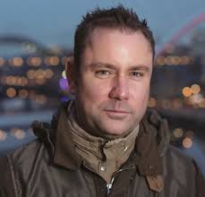 Leigh Lambert's Instagram, Twitter & Facebook