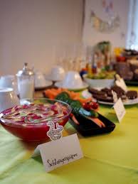 Mit Dem Gruffelo Geburtstag Feiern Ideen Diys Rezepte Fur Eine Gelungene Gruffelo Party Geburtstag Feiern Geburtstag Feiern Ideen Und Gruffelo