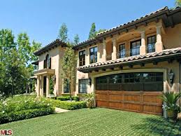 3145 Abington Dr Beverly Hills Ca 90210 31 Photos Mls 20 655528 Movoto Beverly Hills Houses Celebrity Houses Mansions