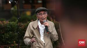6 years ago6 years ago. Sapardi Djoko Damono Sang Pencipta Hujan Bulan Juni