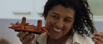 Filme "Três verões" leva Regina Casé de volta aos cinemas. Atriz comenta