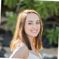 Amy Duerr's Instagram, Twitter & Facebook