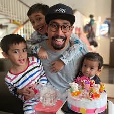 Amalan yang dapat dilakukan anak untuk selamatkan orangtua dari siksa kubursahabat cinta islam channelsetelah orangtua meninggal dunia, masih ada banyak. Hari 7 Kelahiran Anak Ustaz Don Umum Nama Dan Kongsi Amalan Semasa Isteri Hamil Raih Perhatian Warganet Keluarga