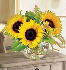 Maybe you would like to learn more about one of these? Sunflower Bouquets Sunflower Arrangements Sunflower Centerpieces Beautiful Flowers