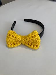 كروشيه فيونكة بسيطة وسهلة How To Crochet A Easy Bow Youtube Crochet Crochet Accessories Crochet Necklace