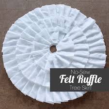 Diy tree skirts you can make now for a beautiful handmade holiday decor. Diy Felt Ruffle Tree Skirt School Of Decorating
