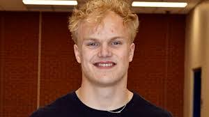 Lance Hastings's Instagram, Twitter & Facebook