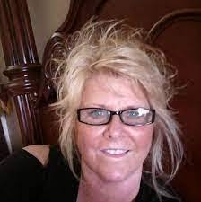 Leann Ledbetter's Instagram, Twitter & Facebook