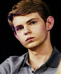 Pin By Ro Xy On Impresionante Robbie Kay Peter Pan Robbie Kay Peter Pan Ouat