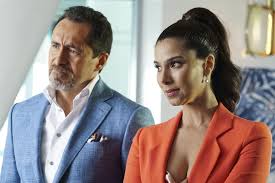 Check spelling or type a new query. Bild Zu Roselyn Sanchez Bild Demian Bichir Roselyn Sanchez Filmstarts De