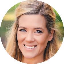 Amber Strawn's Instagram, Twitter & Facebook