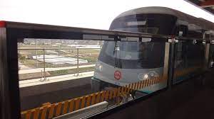 Also what time is the last train to catch from guanglan to pudong since the metro line 2 from hongqiao does not go directly to pudong. File Shanghai Metro Line 16 Ac19 Train Front Jpg Wikipedia