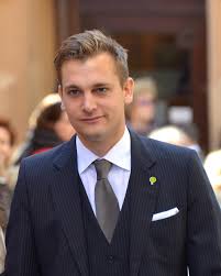 It would mark the second time lawmakers have sought to boost the checks to $2,000 per person, following a december 24 vote in the house during a pro forma session. Per Olsson Fridh Wikipedia