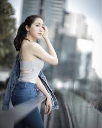 ส อง 30 เสน ห สไตล พ ม พ มประภา ต งประภาพร นางแบบ ผ หญ ง น กแสดงหญ ง