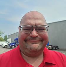 Truck driver turns down daytime flower load