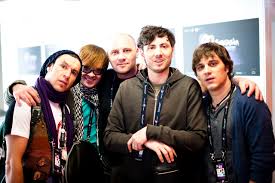 It is bordered by romania to the west and ukraine to the north, east, and south. Artisti Moldoveni Lansati In Romania