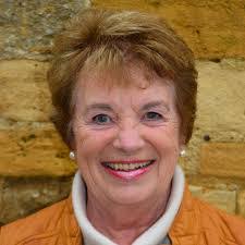 Elizabeth Milnes's Instagram, Twitter & Facebook