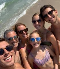 This never gets old 💕 #family