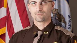 Former Deputy Adam Vanderkolk to Run for Christian County Sheriff