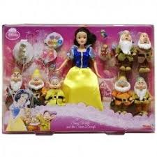 Alba ca zapada si cei sapte pitici (1937) online dublat in limba romana snow white and the seven dwarfs (alba ca zapada si cei sapte pitici) este un film animatie familie fantezie dublat in limba romana 1937 ,regizat de adriana caselotti si harry stockwell. Alba Ca Zapada Si Cei 7 Pitici Cu Animale Sm5769091