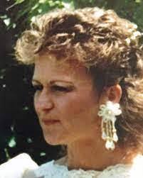 Diane Lakeman's Instagram, Twitter & Facebook