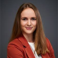 Geschafft! Nach zwei Tagen Prüfung haben meine 11 Kolleg:innen und ich  erfolgreich die Prüfung zur/zum Eisenbahnbetriebsleiter bestanden!