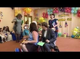 ответное слово родителей на выпускном в детском саду видео Vystuplenie Roditelej Na Vypusknom V Detskom Sadu Youtube Vypusknye Vecherinki Deti Tancuyut Detskij Sad