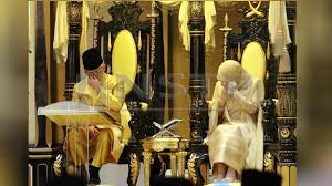 Tengku muda pahang, tengku abdul rahman sultan ahmad shah bertitah, 30 ahli majlis jumaah pangkuan diraja negeri pahang yang bermesyuarat di kuala lumpur, semalam bersetuju dengan sebulat suara. Air Mata Al Sultan Abdullah Tengku Puan Pahang
