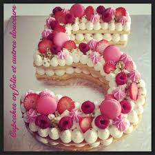 Number Cake 5 Cinq Five Cupcakes En Folie Et Autres Douceurs Gateau Gateau Anniversaire Idee Gateau