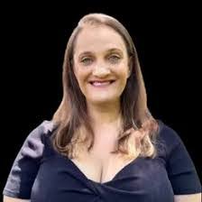 Tami Hummel's Instagram, Twitter & Facebook