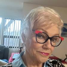 Did you know that Petitgrain has surface cleansing properties? Add 3-5  drops to a 4 ounce spray bottle and fill with water for a natural, safe  cleaning solution.