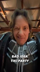 Had fun chillin at the @badideahello Tiki Party! (Thank you @blaisesiena  and @ashavecomics !) @ashavecomics hit the punch bowl while @lusterkaboom ,  @sparkgaptransmission and I played around