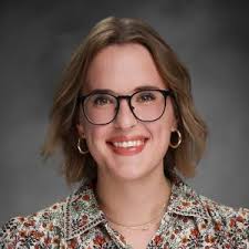 Abbey Carr's Instagram, Twitter & Facebook