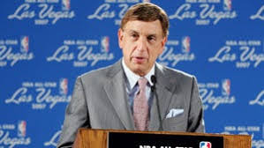 Honored for his work as a member of the basketball hall of fame, he is commonly referred to as the voice of basketball. Marv Albert Audacy