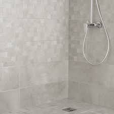 Faience Mur Gris Clair Vision L 25 X L 75 Cm Carrelage Gris Clair Salle De Bains Gris Clair Gris Clair