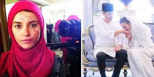 Sekitar majlis aqiqah anakanda che puan juliana evans. Sejak Kahwin Dengan Kerabat Raja Badan Nampak Kurus Juliana Evans Dedah Ini Yang Berlaku Padanya Berita Steady