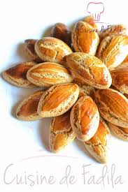 Biscuit Au Miel Et A La Cannelle De Mon Enfance Cuisine De Fadila Recettes De Cuisine Cuisine Recette