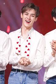 Where were you two from anyway? Wayv S Winwin And Hendery Hilariously Expose Kun S Snacking Habits Kpophit Kpop Hit