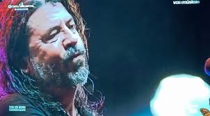 Dave Grohl Drives Mexican Woman To Tears