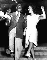 Shirley temple was easily the most popular and famous child star of all time. Shirley Temple S And Bill Bojangles Shirley Temple As A Teenager With Bill Bojangles Robinson Shirley Temple Shirley Temple Black Classic Hollywood