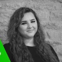 Kizzy Johnson's Instagram, Twitter & Facebook