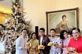 Rumah tangganya bersama mikhavita wijaya tengah berada diujung tanduk dan ingin. Intip Mewahnya Rumah Bams Samson Di Jakarta Yang Bikin Iri Bernuansa Emas Dan Dihiasi Koleksi Harimau Putih Senilai Ratusan Juta Rupiah Semua Halaman Grid Id