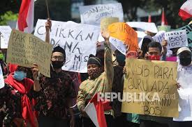 Konsep sekolah swasta ini menawarkan pendidikan dari peringkat pra sekolah swasta tetapi tidak semua sekolah swasta mengenakan caj yuran tinggi kerana sekolah swasta aliran agama masih. Sempat Hilang 27 303 Guru Agama Akhirnya Masuk Pppk Republika Online